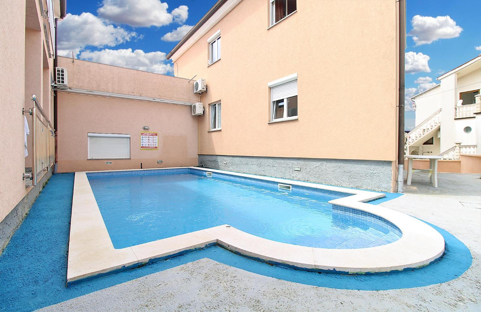 פרוי Apartments Edin 1359 מראה חיצוני תמונה