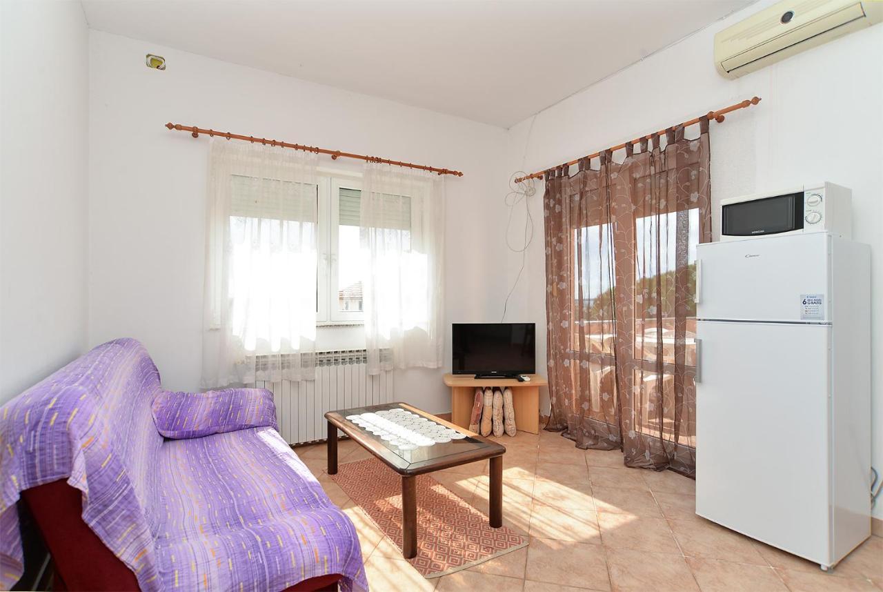 פרוי Apartments Edin 1359 מראה חיצוני תמונה