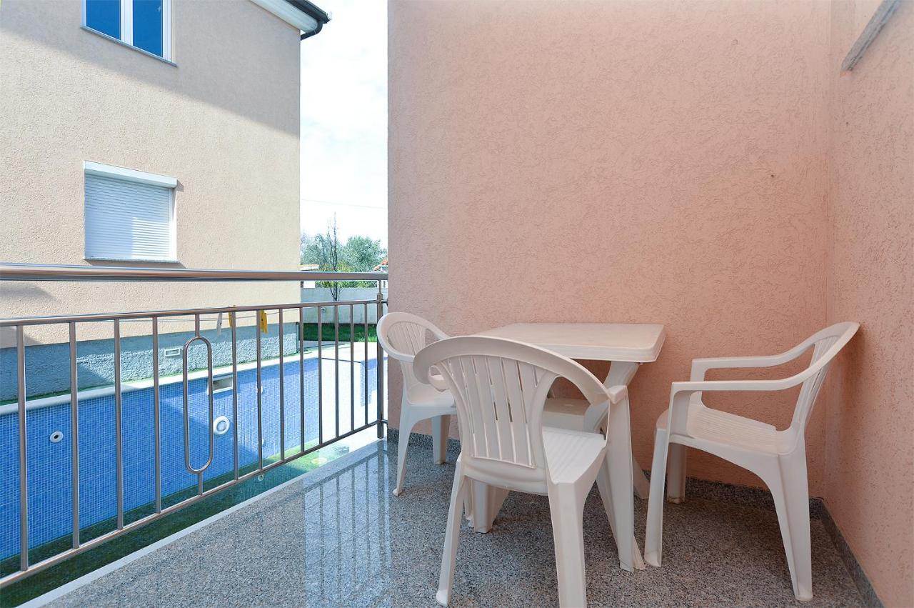 פרוי Apartments Edin 1359 מראה חיצוני תמונה