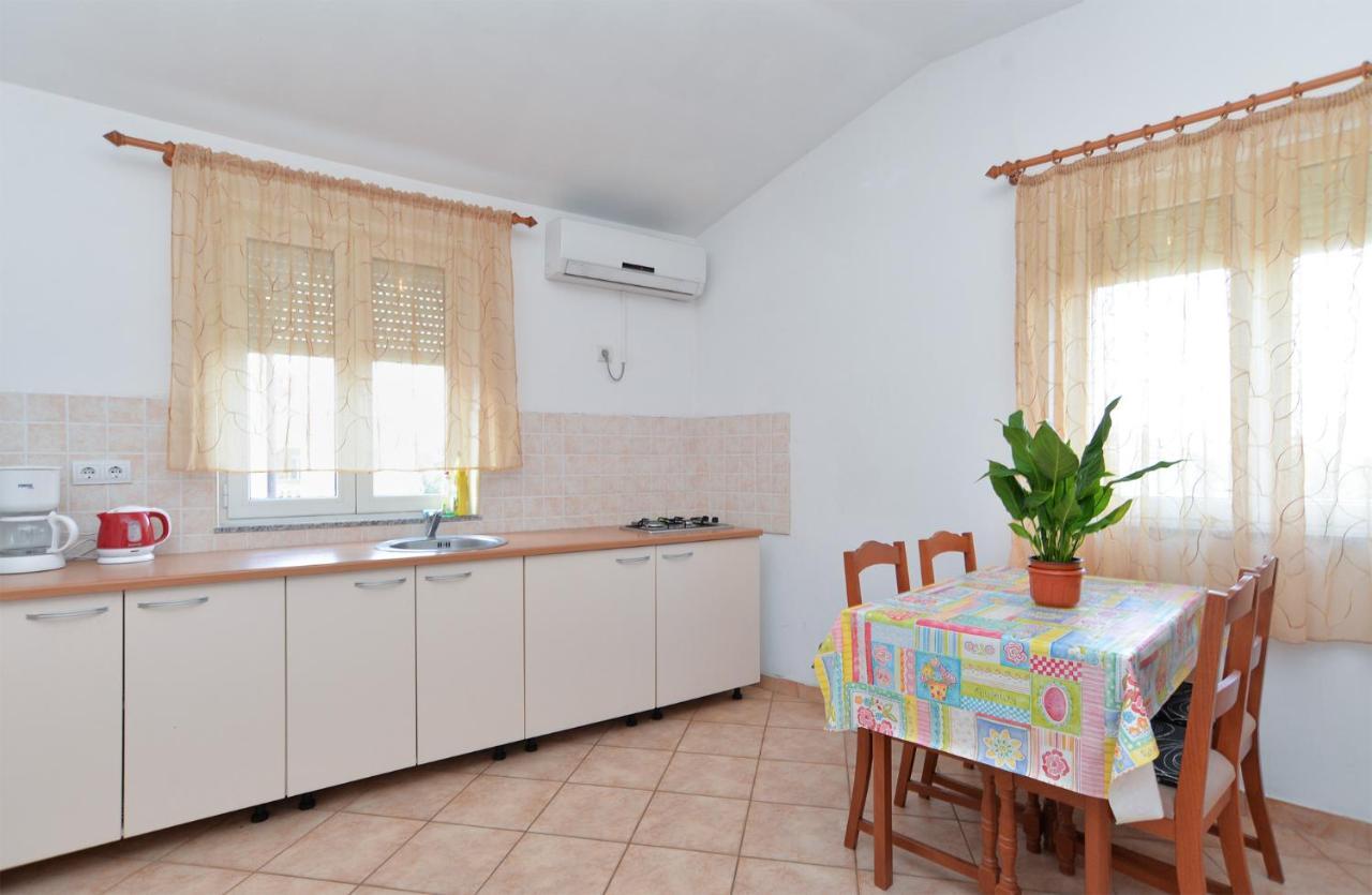 פרוי Apartments Edin 1359 מראה חיצוני תמונה