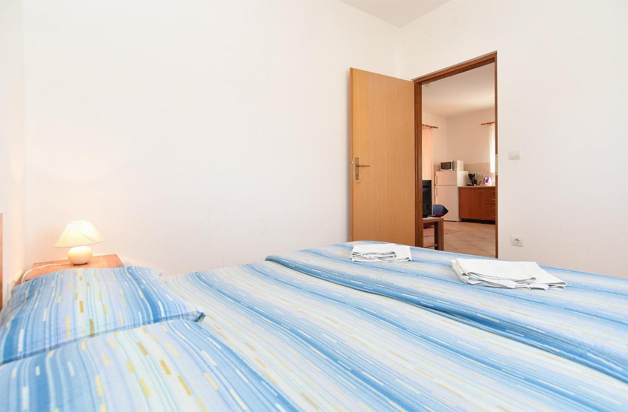 פרוי Apartments Edin 1359 מראה חיצוני תמונה