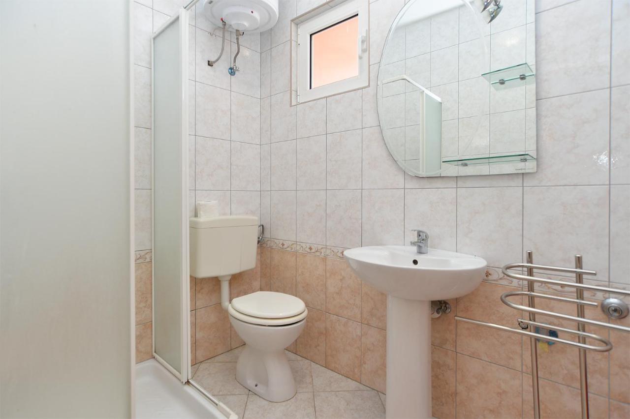פרוי Apartments Edin 1359 מראה חיצוני תמונה