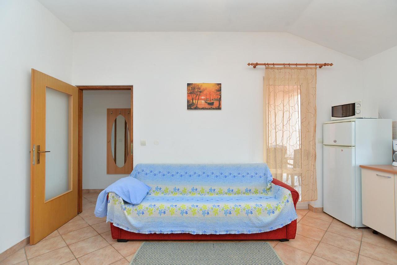פרוי Apartments Edin 1359 מראה חיצוני תמונה
